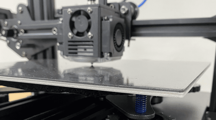 A close up of a 3d printer